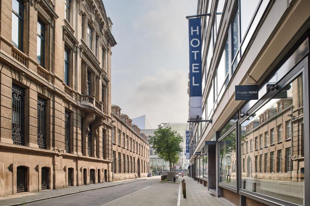 Theater Hotel
