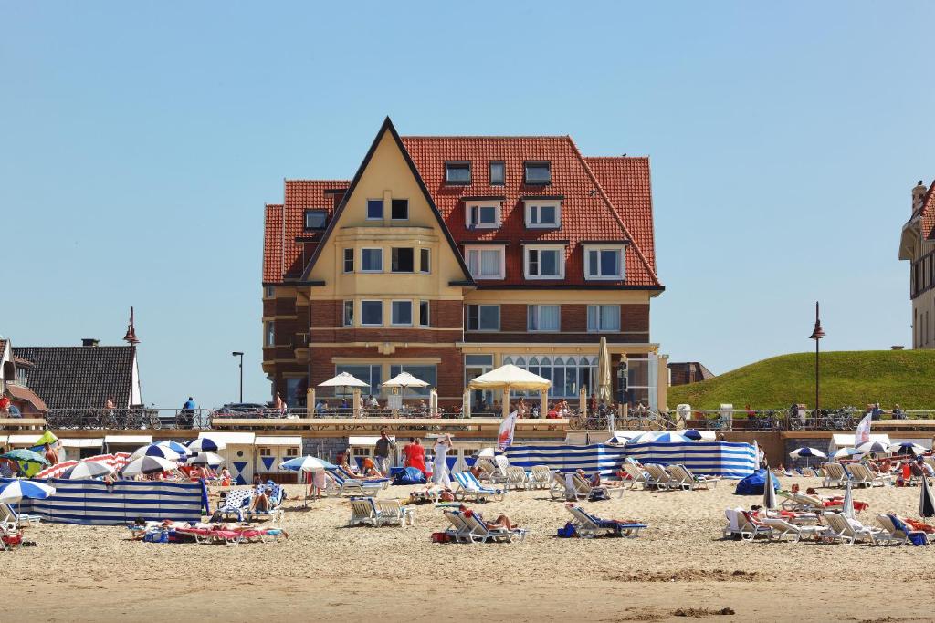 Beach hotel – Auberge des Rois