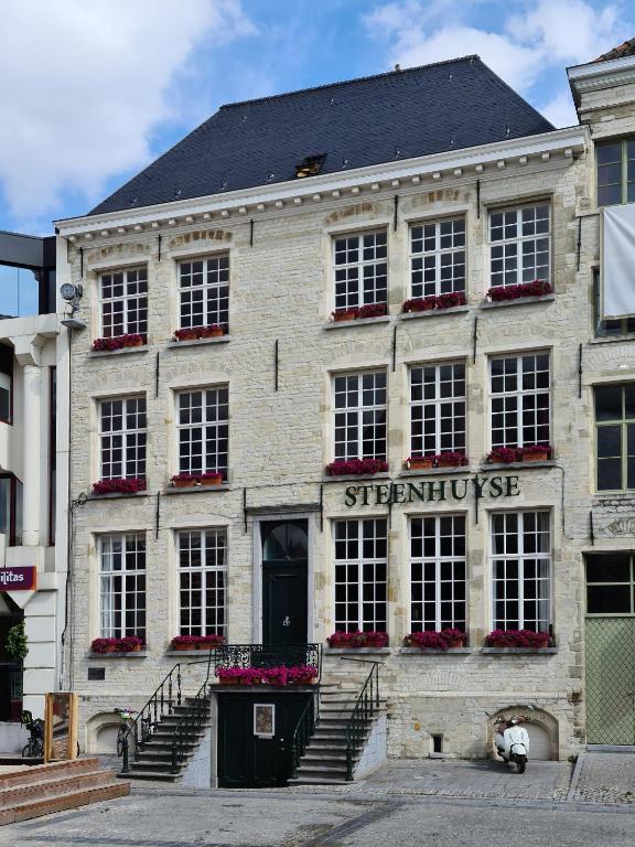 Steenhuyse