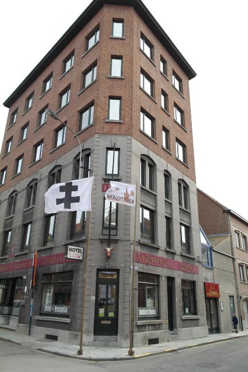 De Bonte Os Hotel & Tower