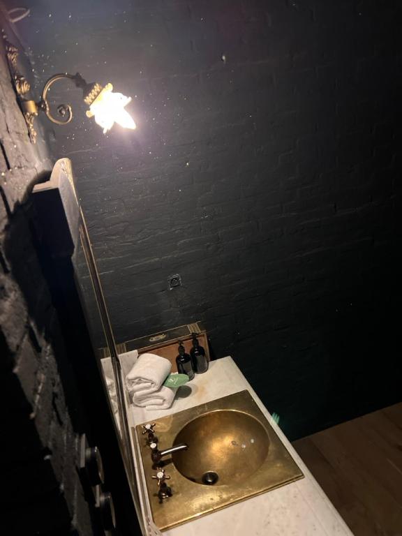 Gallery Image 12