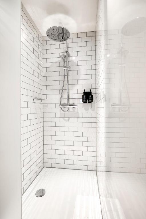 Gallery Image 11