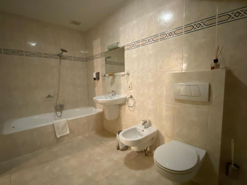 Gallery Image 12