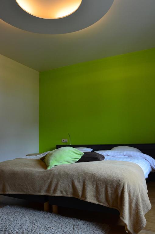 Gallery Image 12