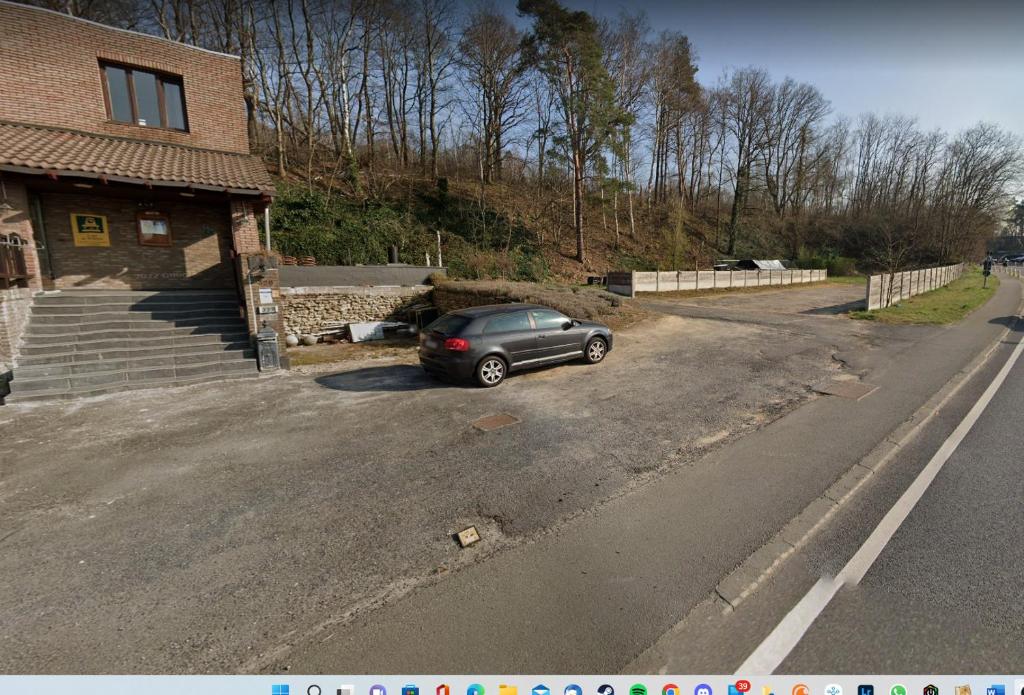 Gallery Image 13