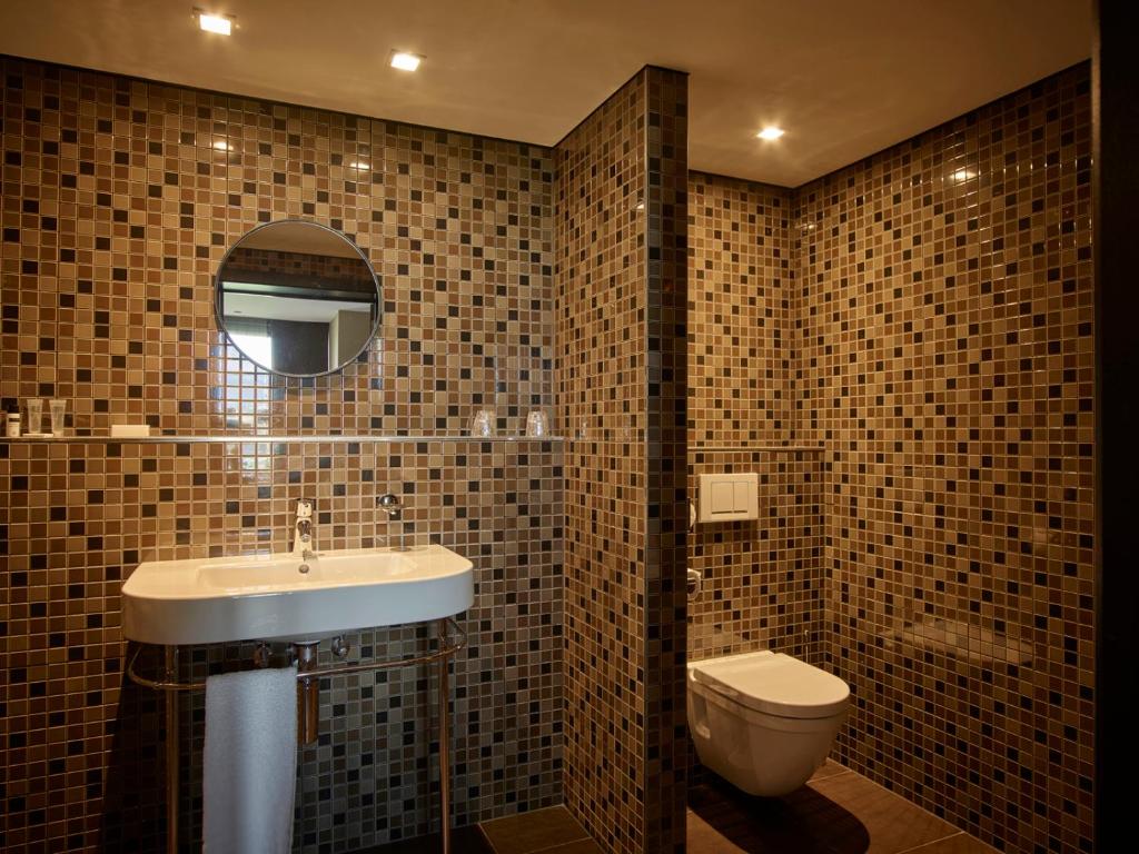 Gallery Image 13