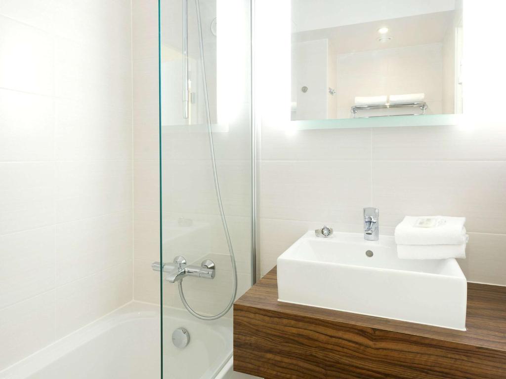 Gallery Image 12