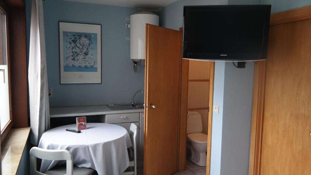Gallery Image 13