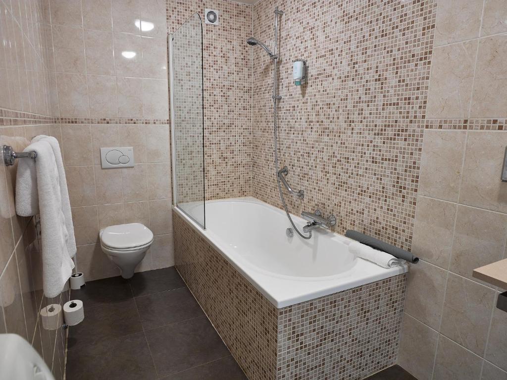 Gallery Image 12