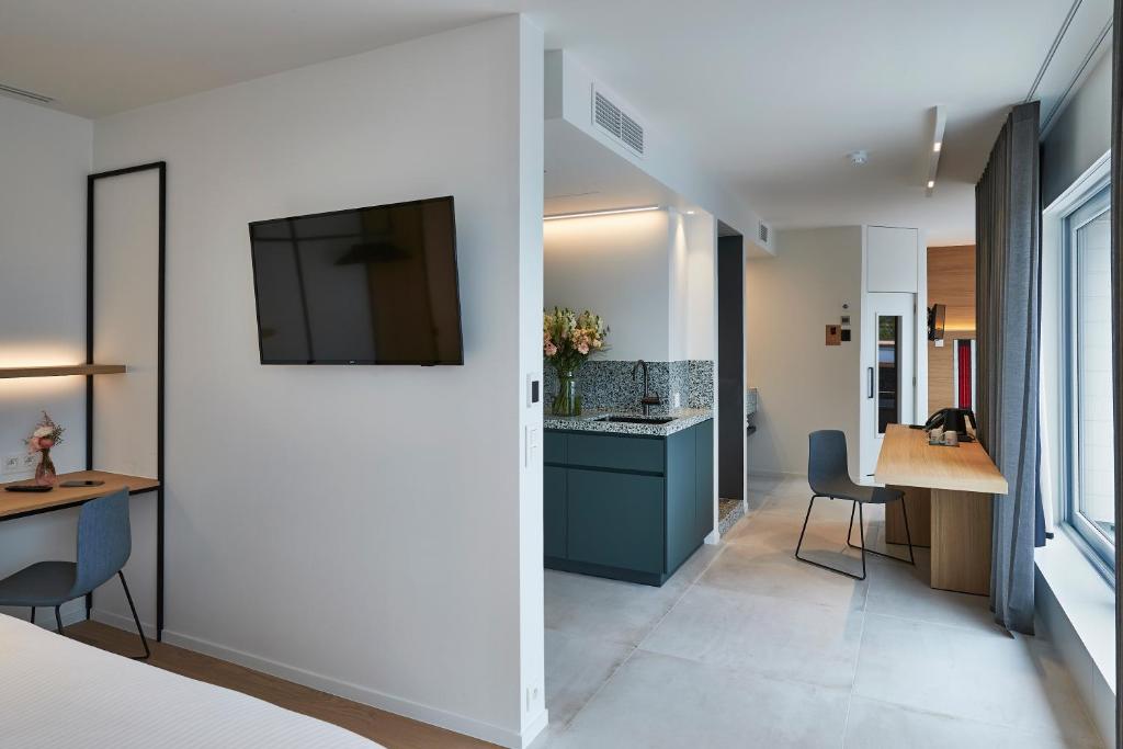 Gallery Image 9