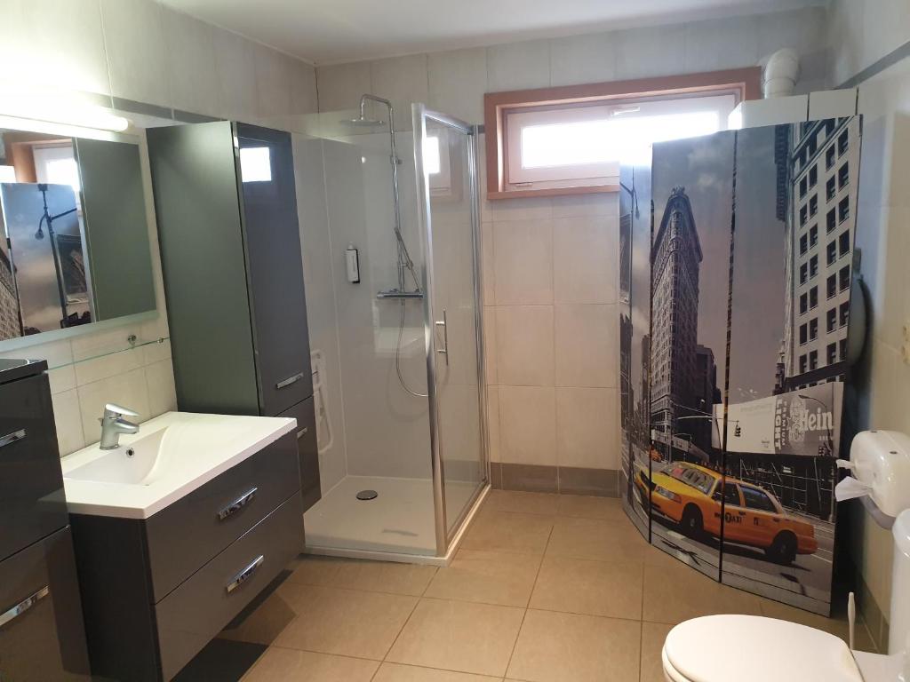 Gallery Image 13