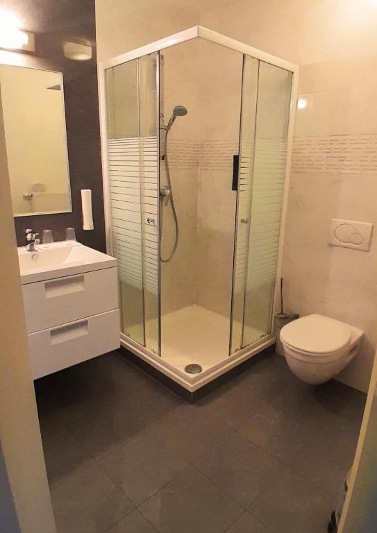 Gallery Image 12