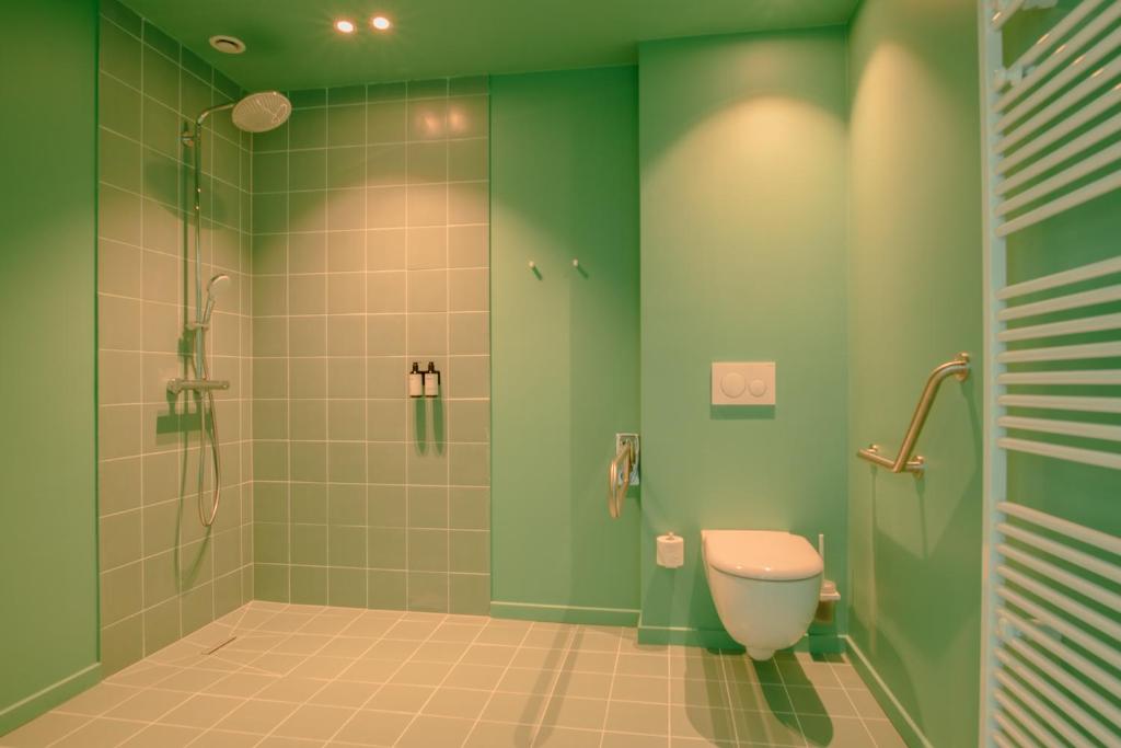 Gallery Image 13
