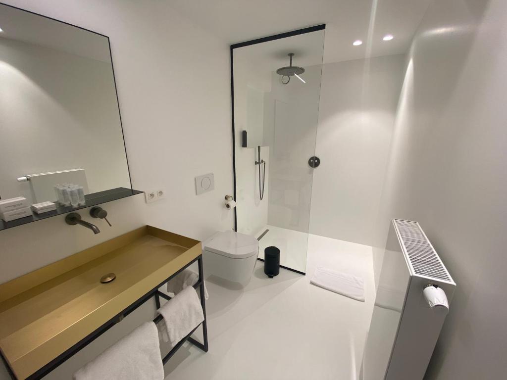 Gallery Image 12