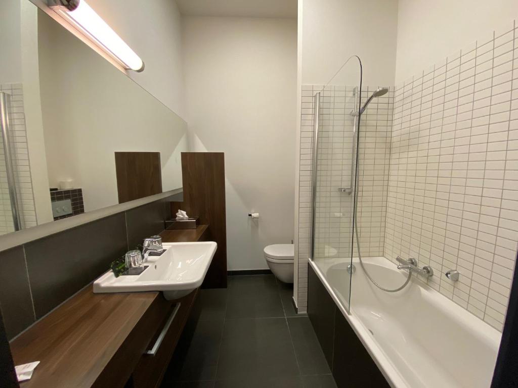 Gallery Image 12