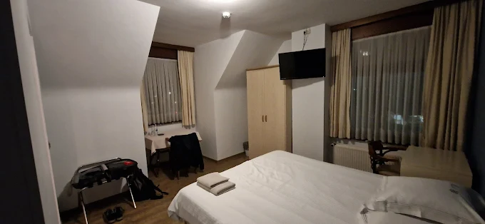Gallery Image 6