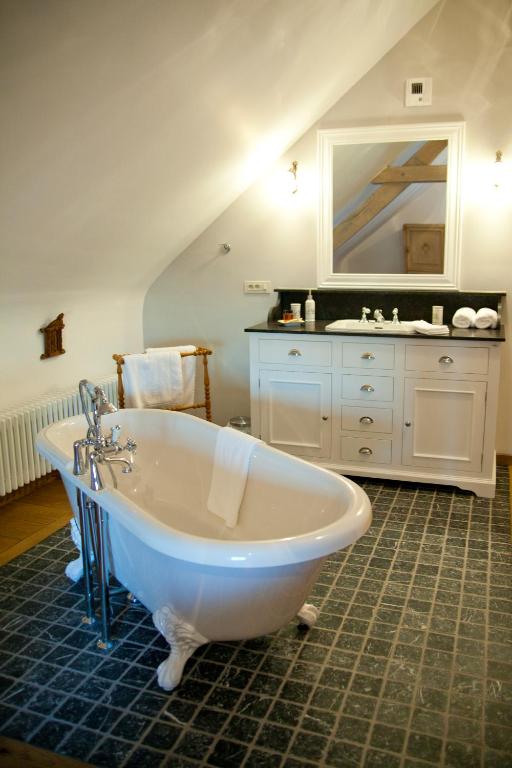 Gallery Image 8