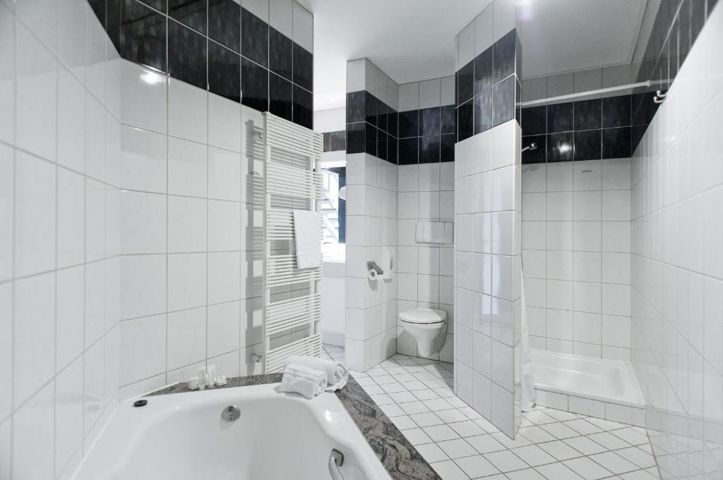 Gallery Image 9