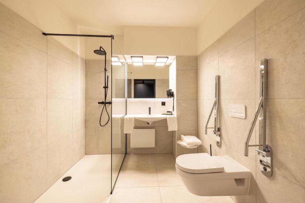 Gallery Image 9