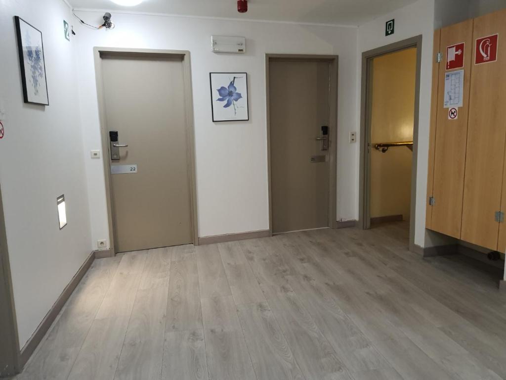 Gallery Image 9