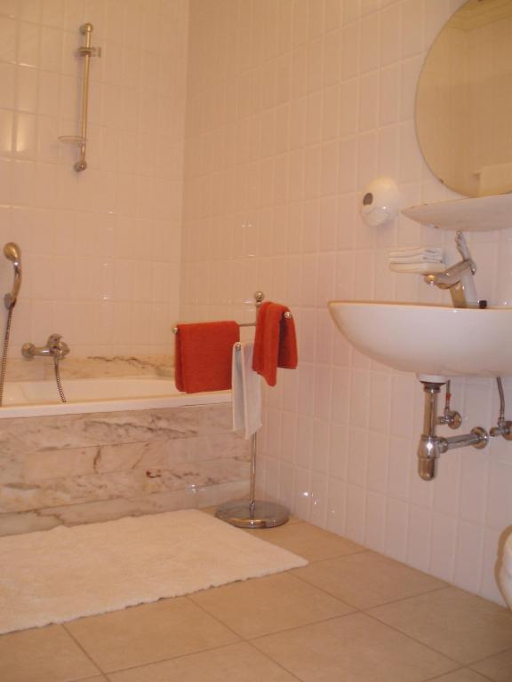 Gallery Image 12