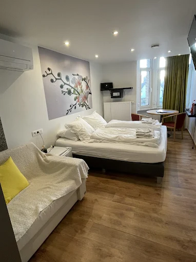 Gallery Image 9