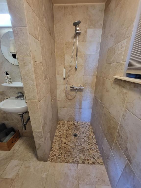 Gallery Image 9