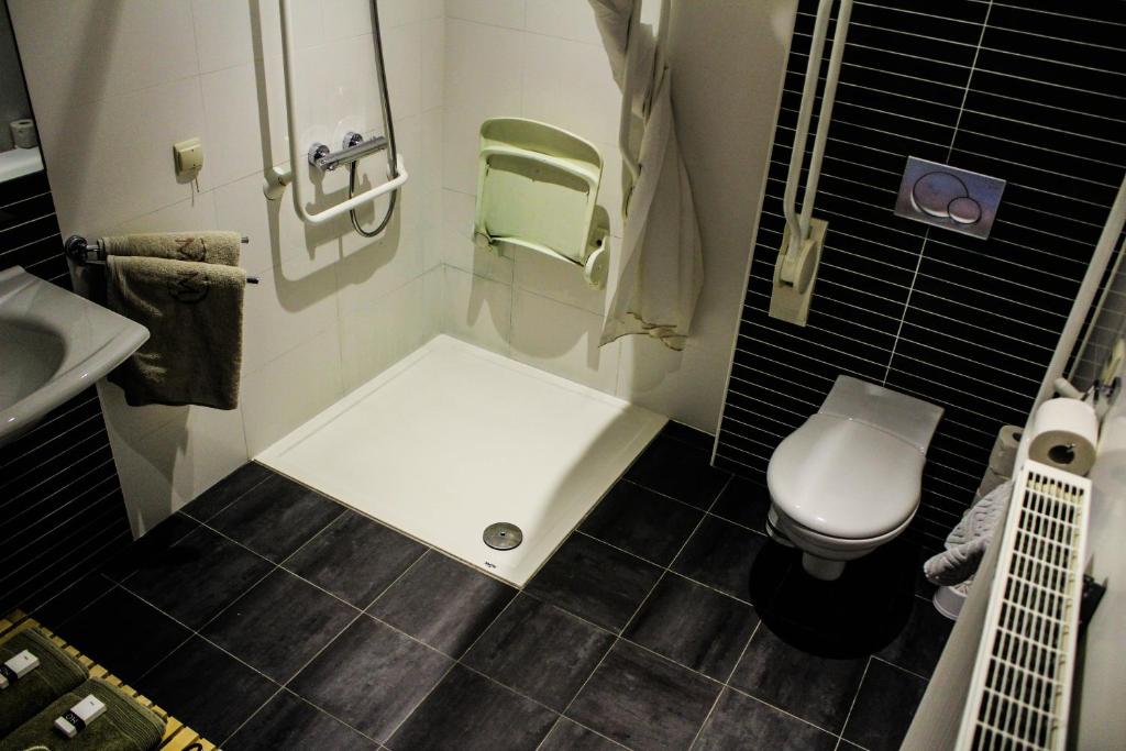 Gallery Image 9