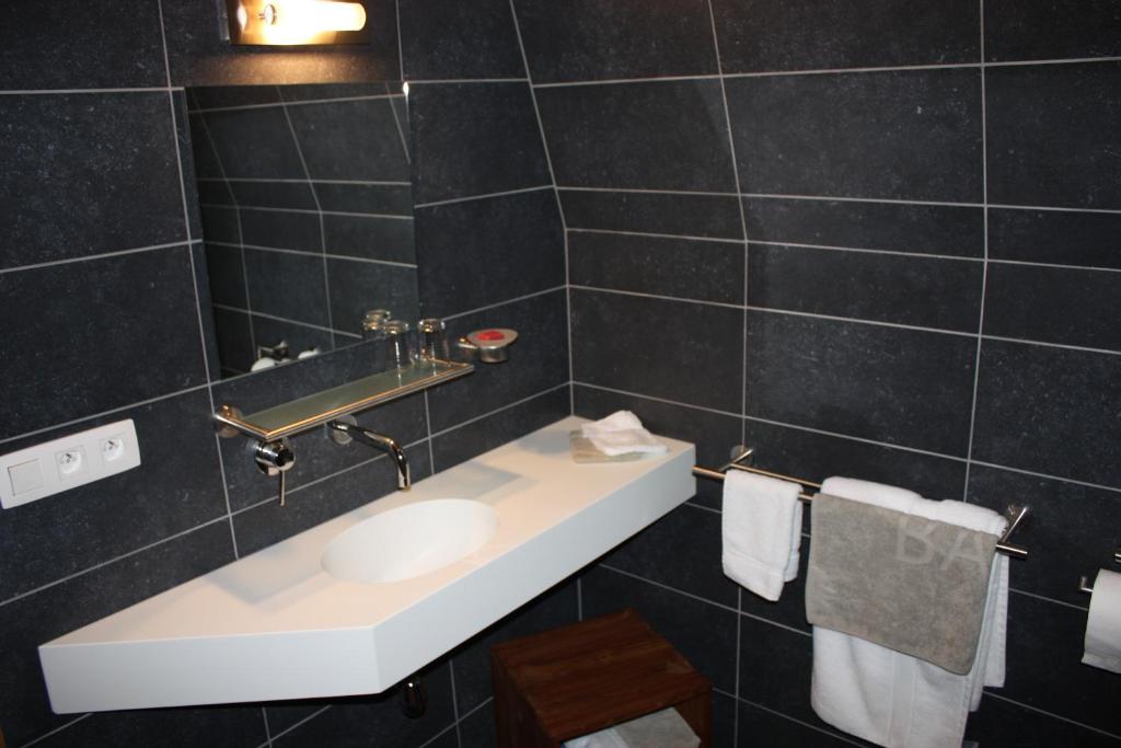 Gallery Image 9
