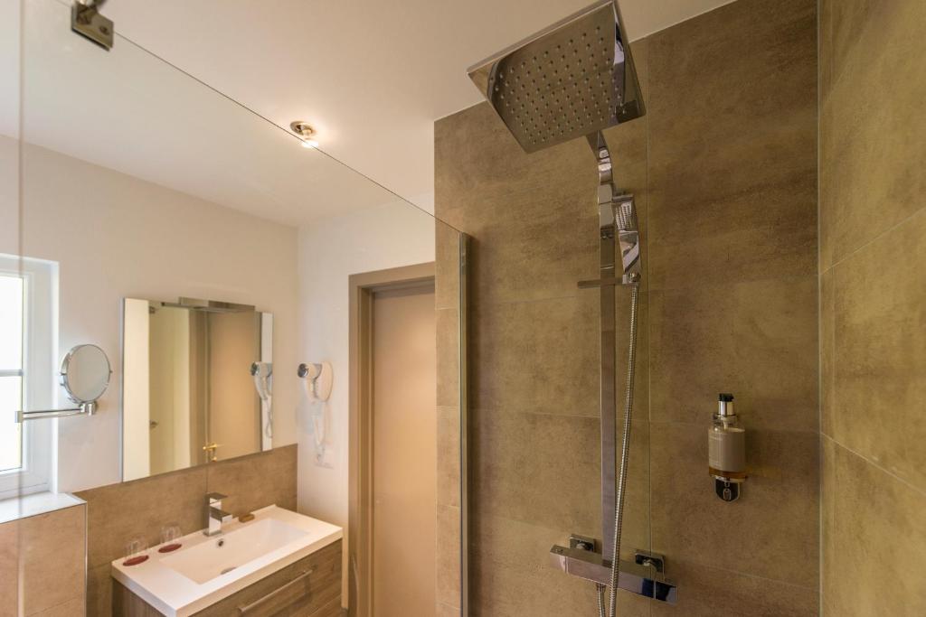 Gallery Image 10
