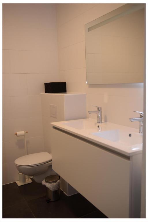 Gallery Image 6