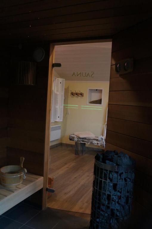 Gallery Image 9