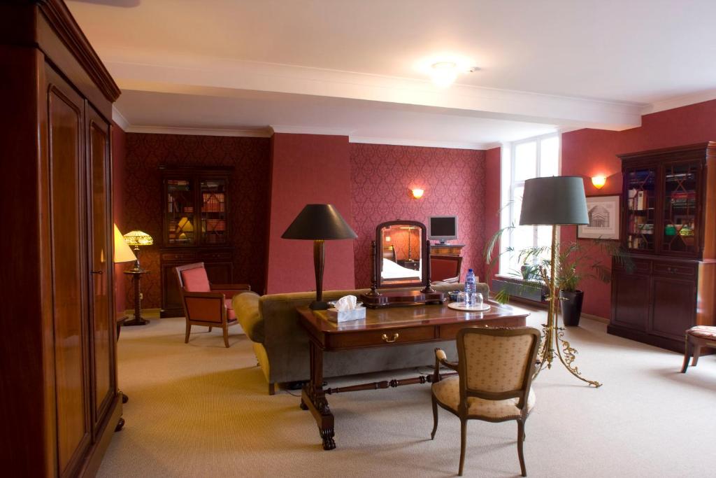Gallery Image 5