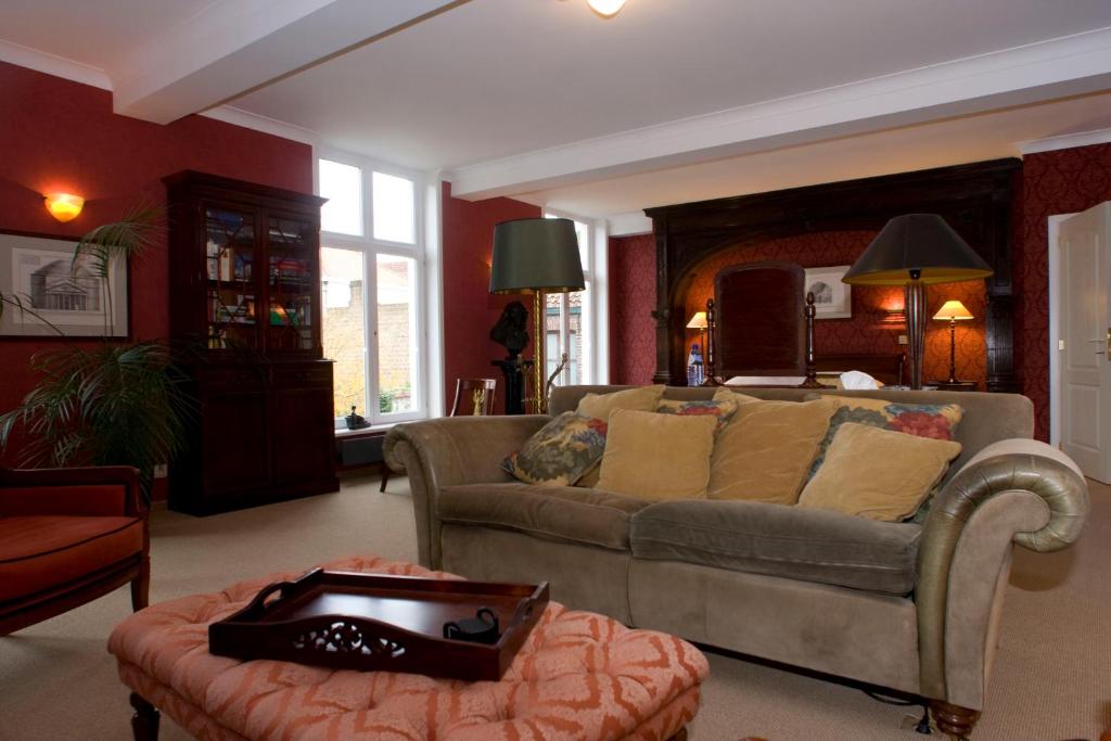 Gallery Image 6
