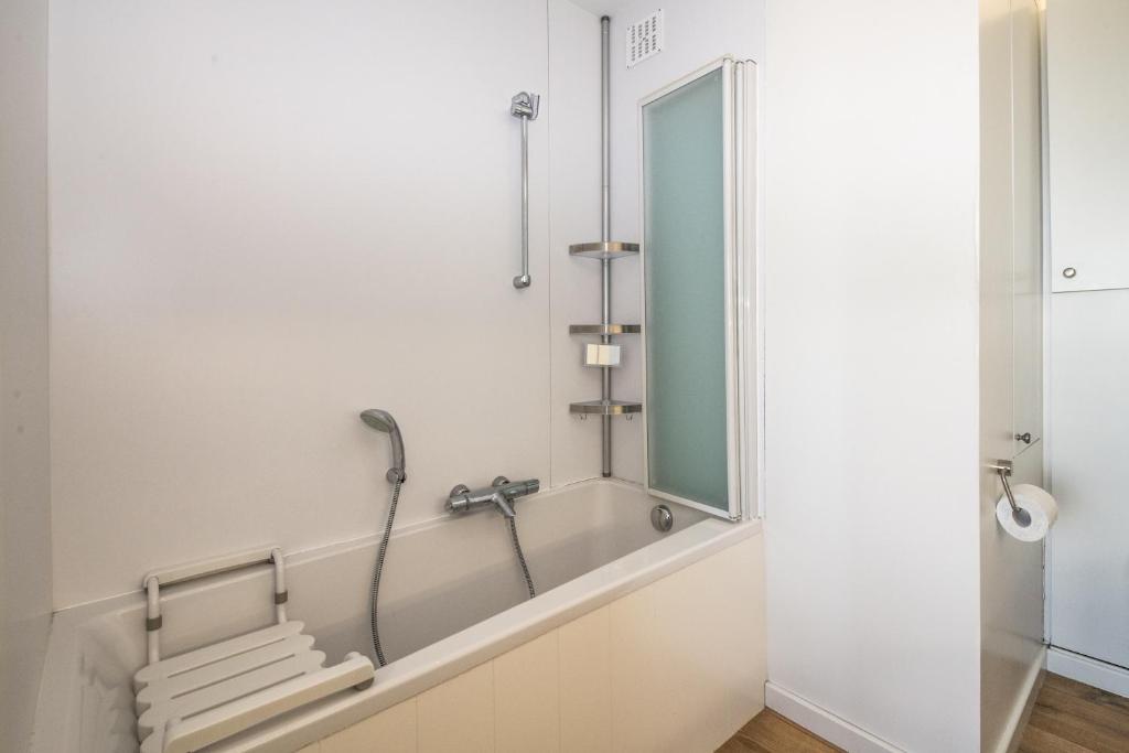 Gallery Image 9