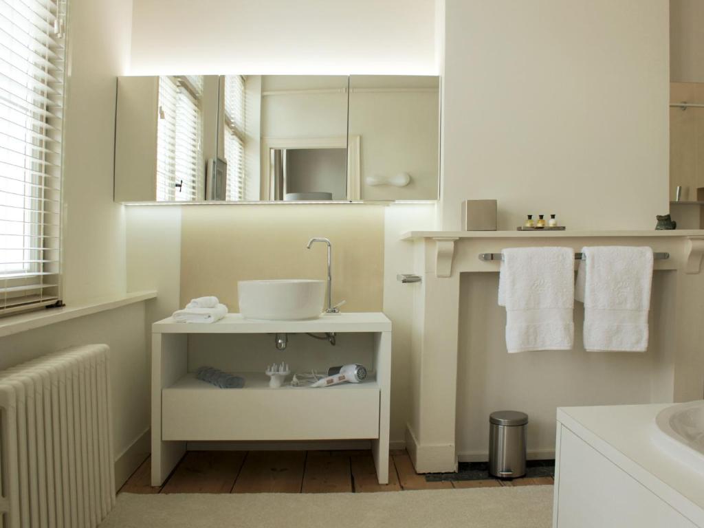 Gallery Image 11
