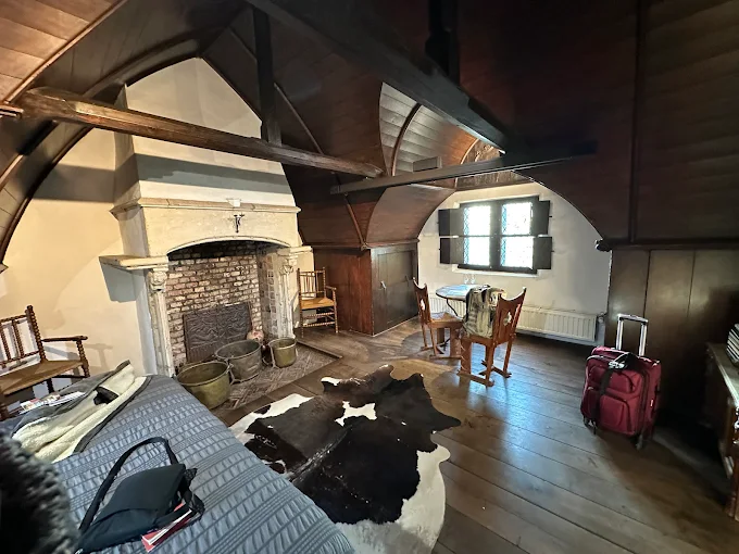 Gallery Image 4