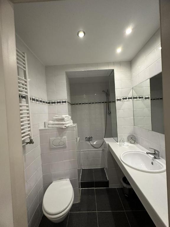 Gallery Image 10