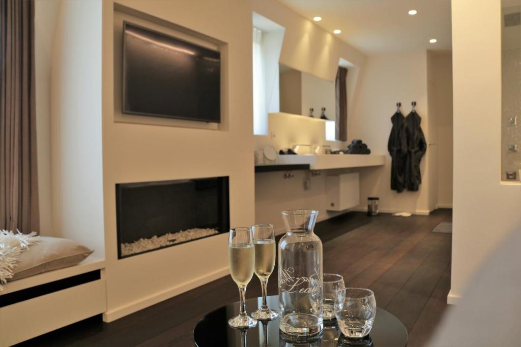 Gallery Image 6