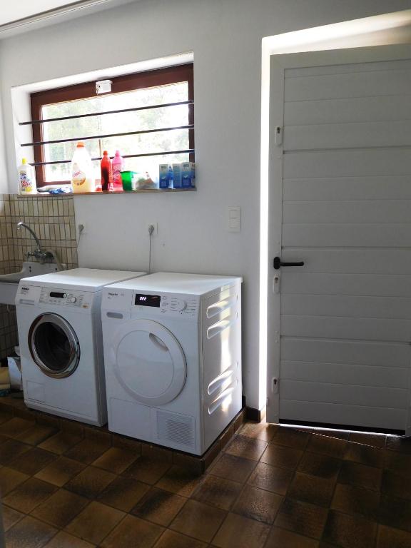 Gallery Image 12
