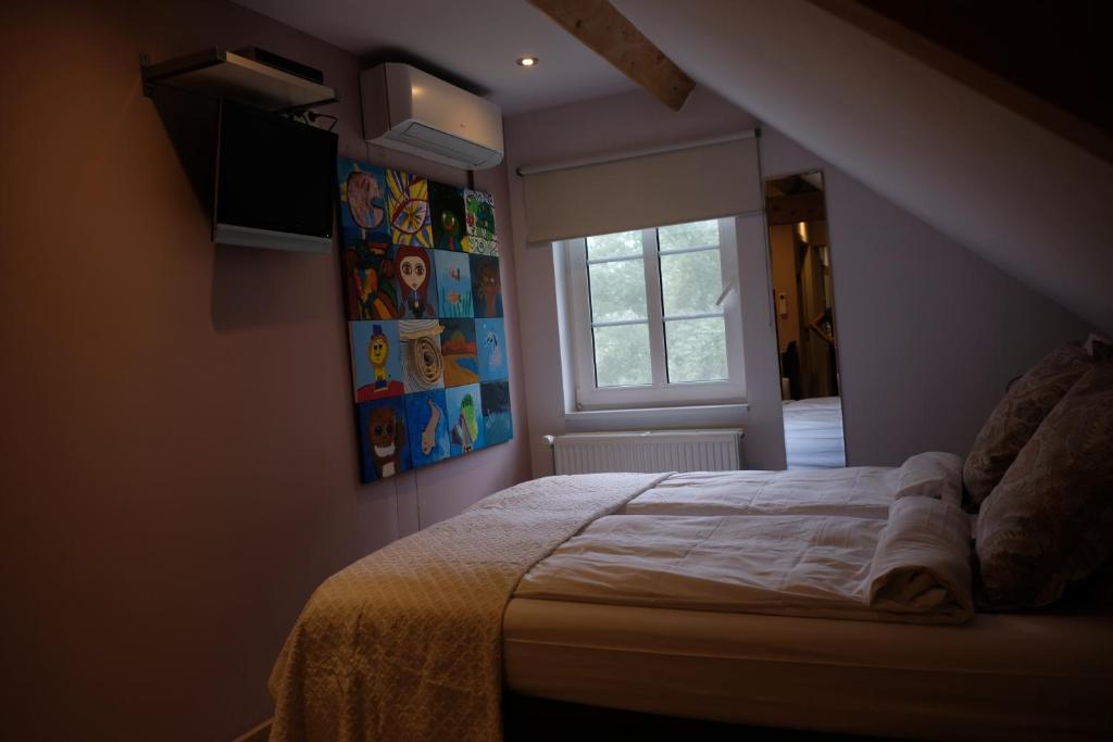 Gallery Image 11