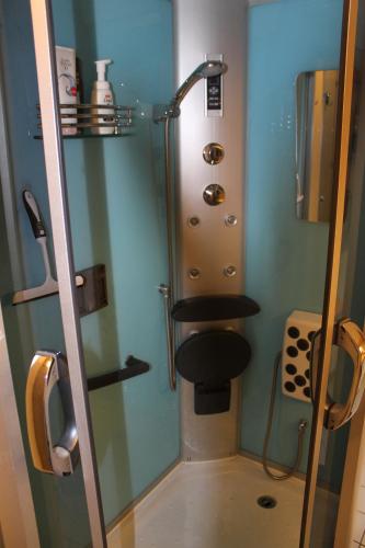Gallery Image 12