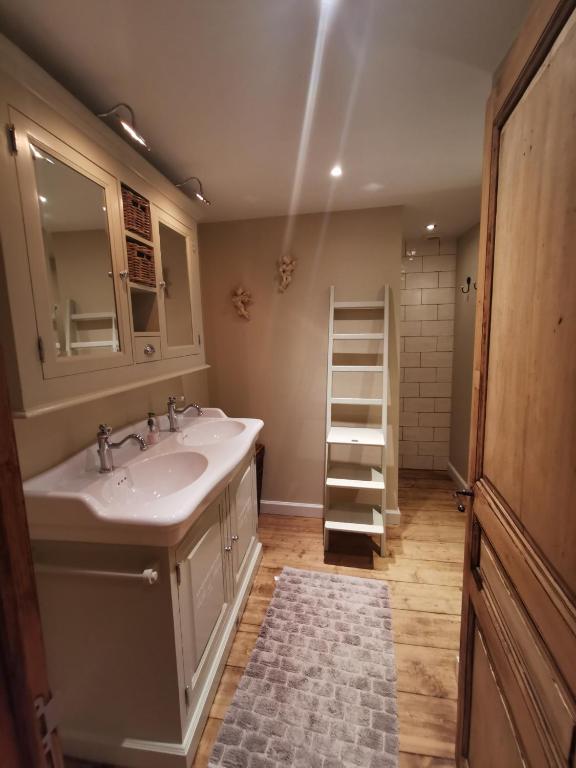 Gallery Image 12