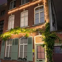 B&B West