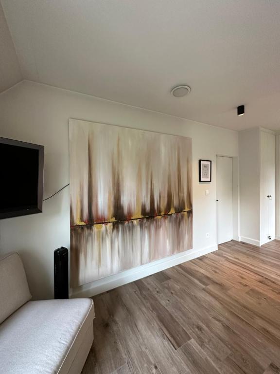 Gallery Image 6