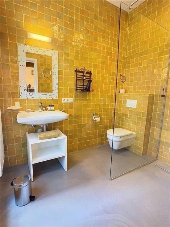 Gallery Image 9
