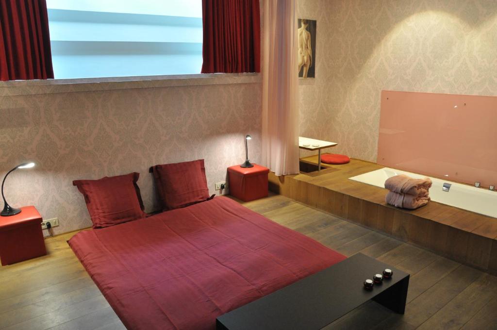 Gallery Image 6