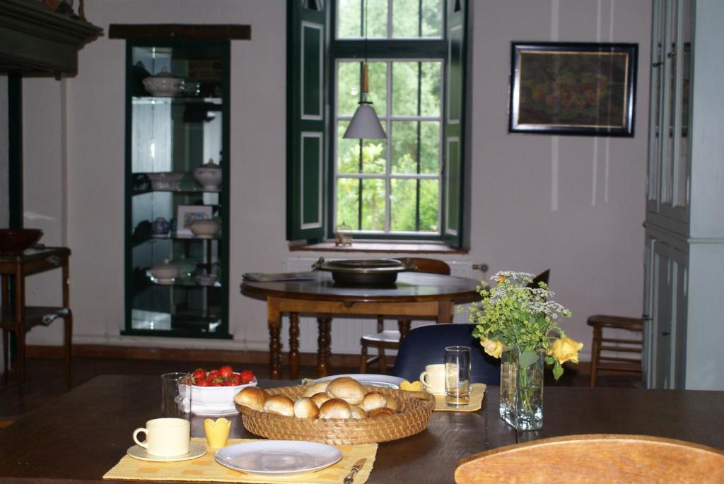 Gallery Image 15