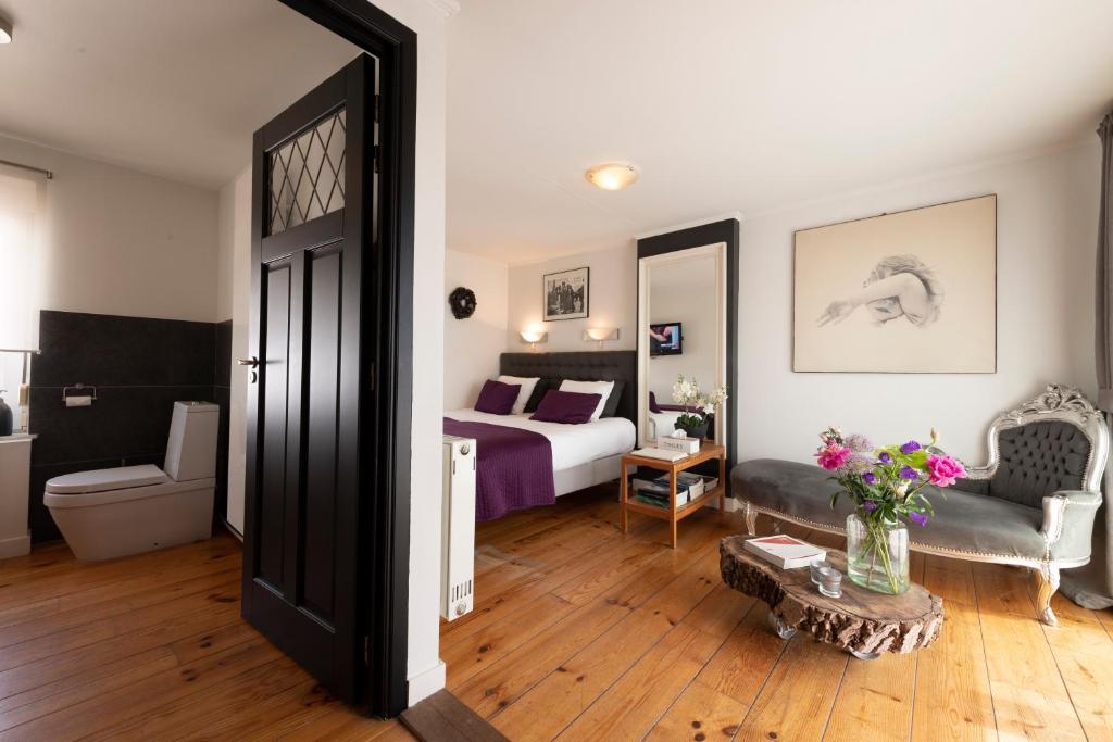 Gallery Image 9