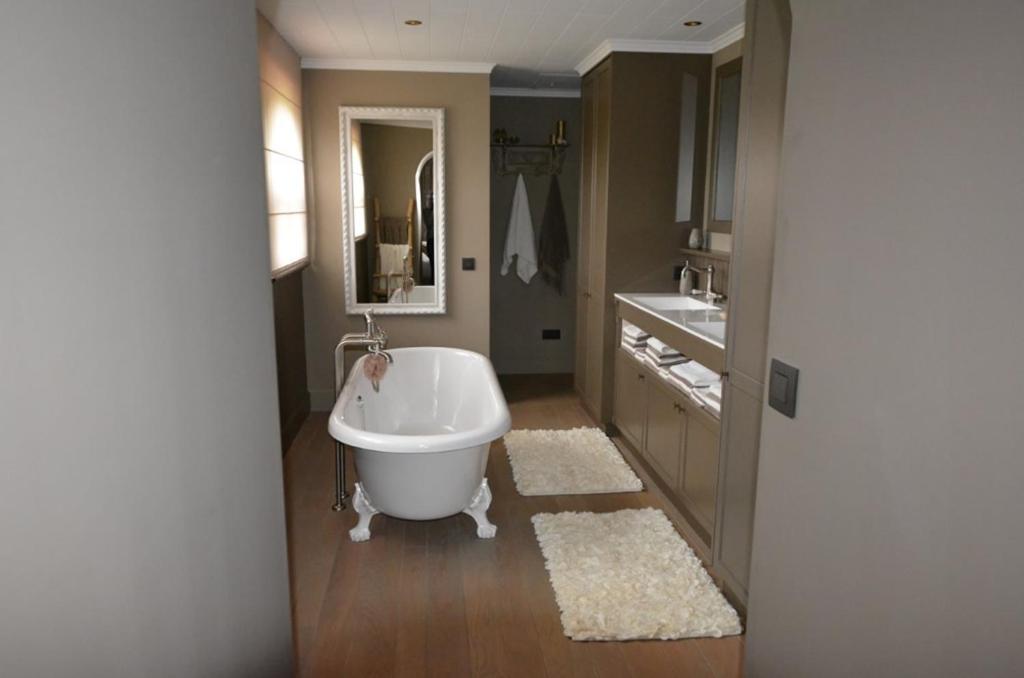 Gallery Image 11